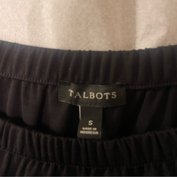 ❤️2/$15 or 3/$21❤️ Talbots Black Top/Lace Sleeves, Size Small - Picture 4 of 10